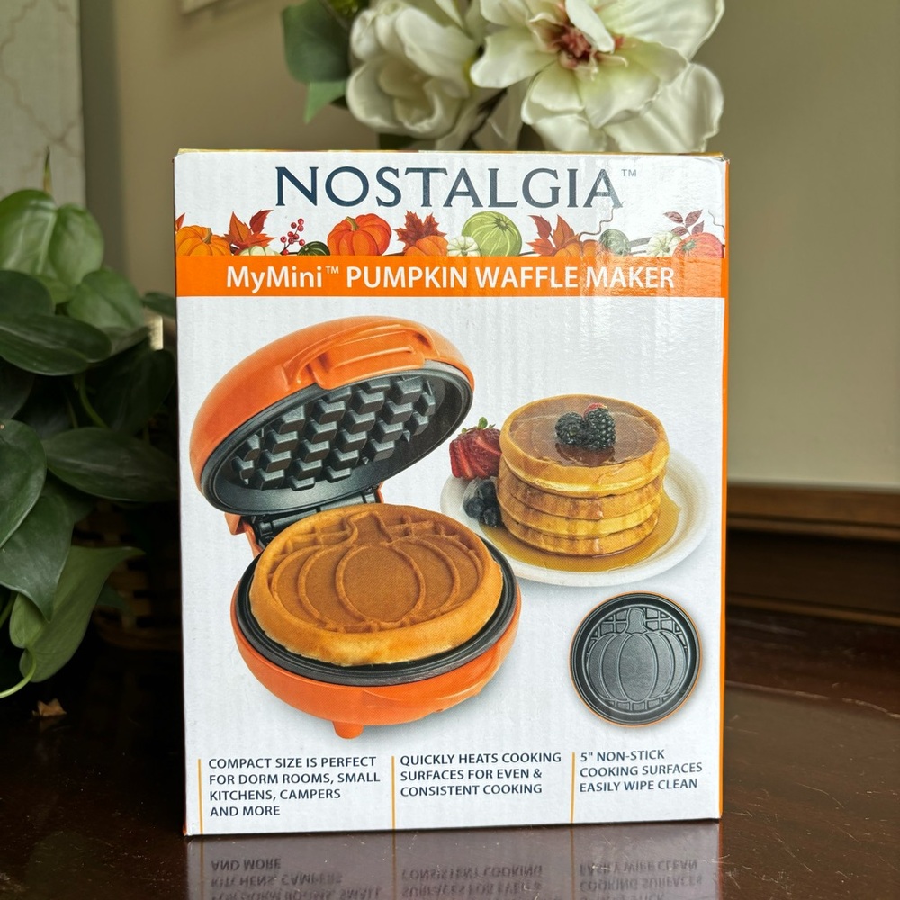 Nostalgia Pumpkin Waffle Maker